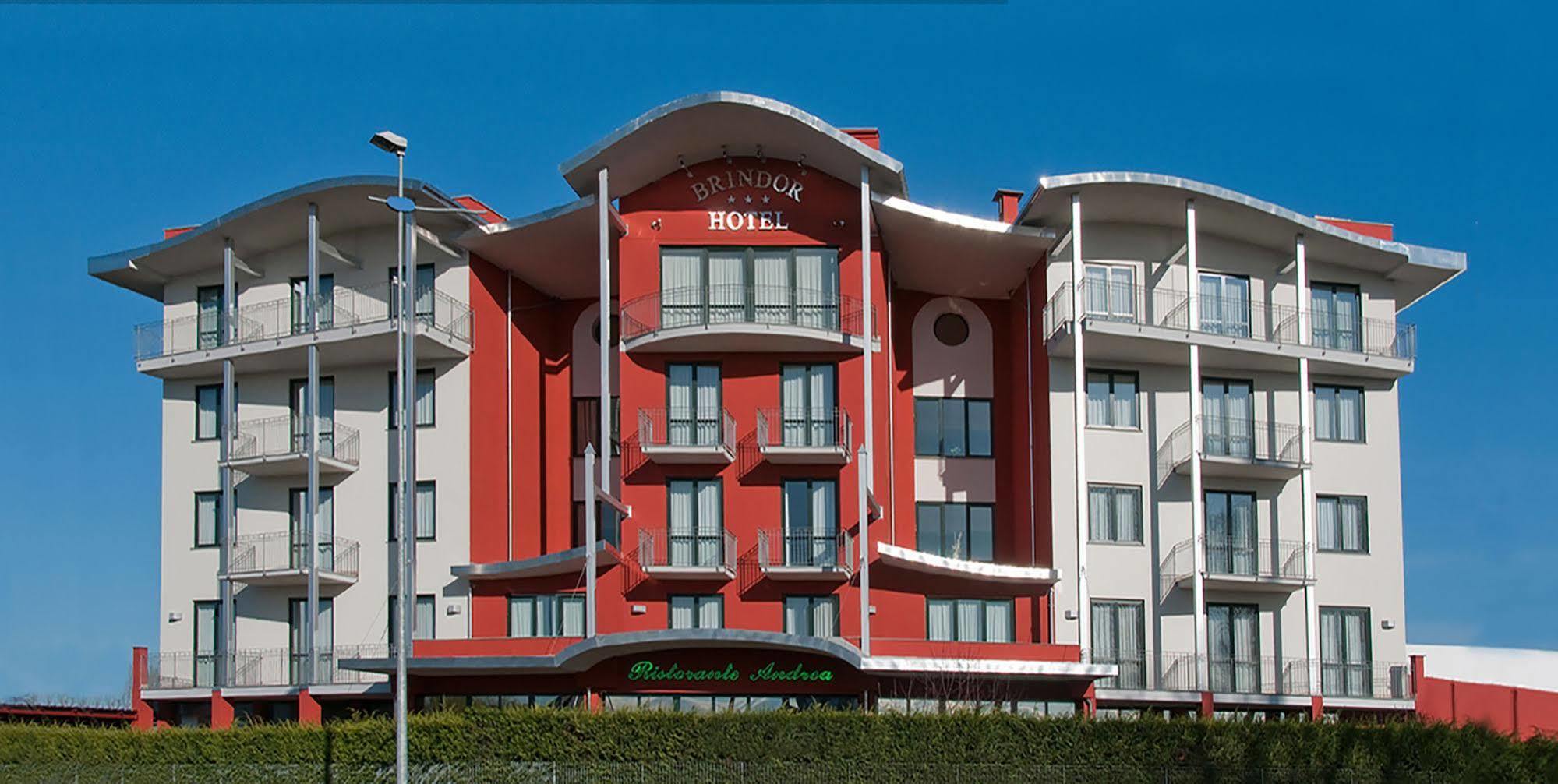 Hotel Brindor Poirino Екстериор снимка